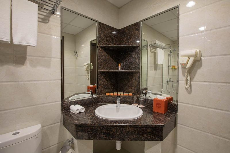 Bathroom 12