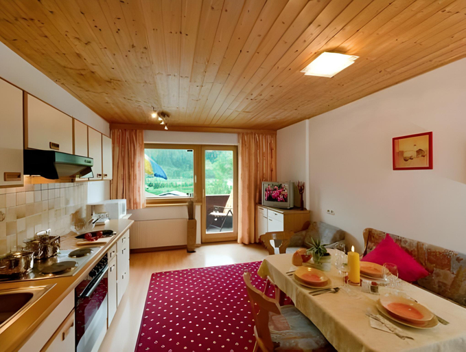 Others 4, Haus Birgit, Landeck