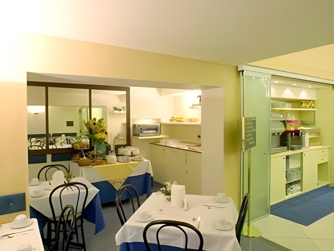 Food & Drinks 5, Hotel Holiday, Bologna