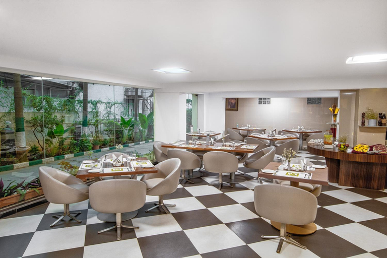 Food & Drinks 4, Monarch Luxur - Infantry Road, Bangalore