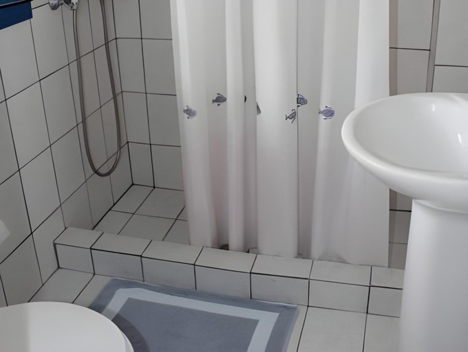 Bathroom 3, Marcos Beach, South Aegean