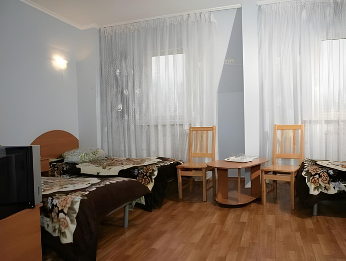 Others 5, Hotel LaMa 2, Desnians'kyi