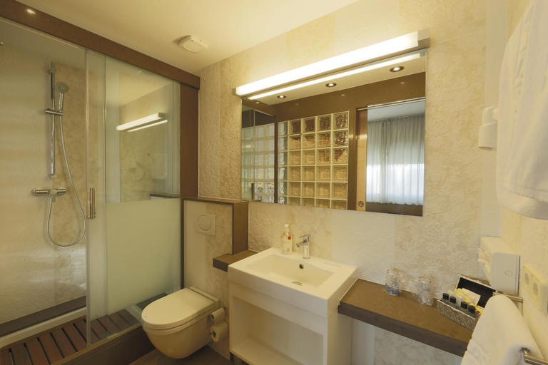 Bathroom 2, Lux Isla, Baleares