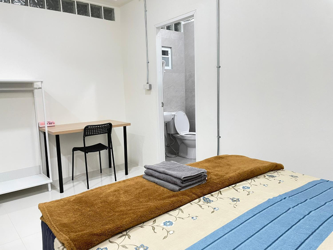 Bedroom 8
