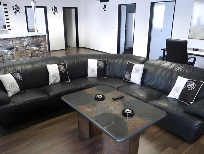 Others 4, Suite-Apartement-Essen, Essen