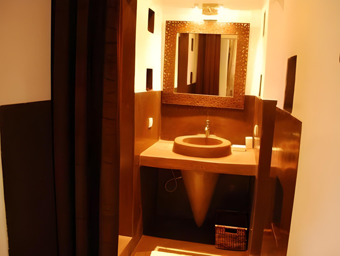 Bathroom 4, Villa Mano, Marrakech