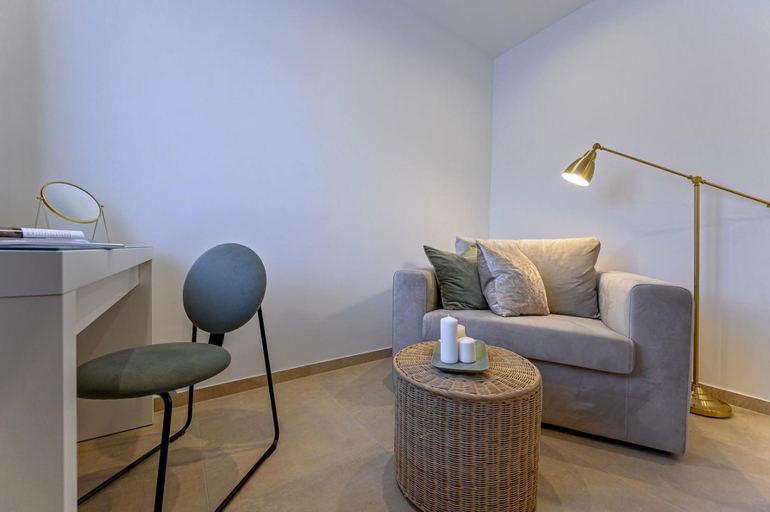 Others 3, Luxury Villa Del Sogno with pool, jacuzzi, parking, Okrug