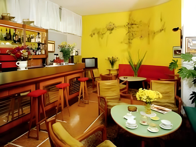 Food & Drinks 5, Hotel Colibri, Savona