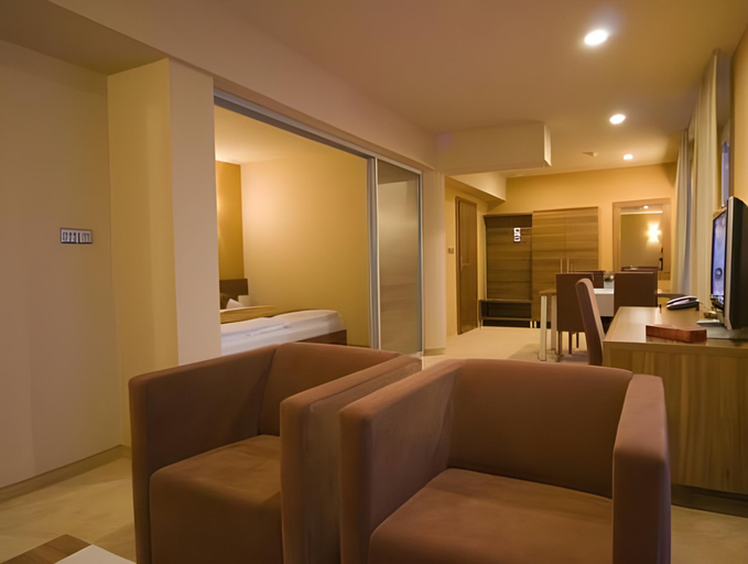 Others 5, Hotel Comfort, Nitra