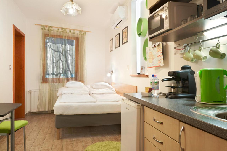 Others 5, Oazis Apartmanok, Mórahalm