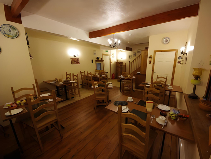 Food & Drinks 5, The Strathmore, Pembrokeshire