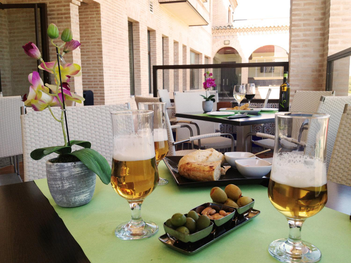 Others 4, Hotel la Bastida, Toledo