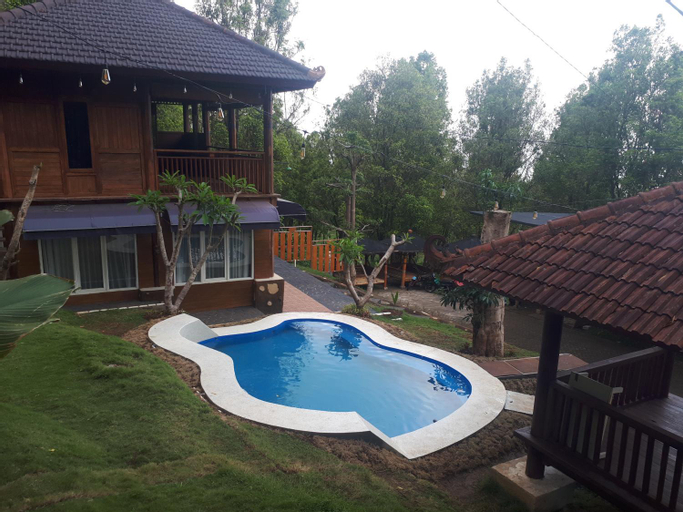 Swimming Pool 9