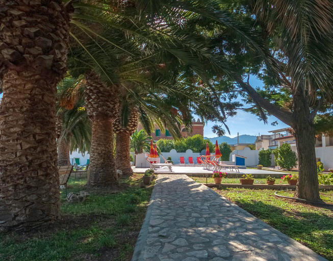 Others 5, Villa Lucia, Foggia