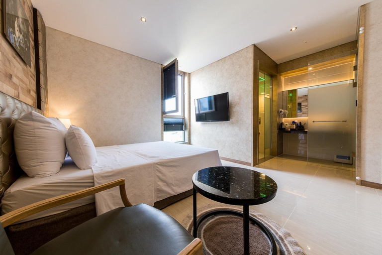 Bedroom 19