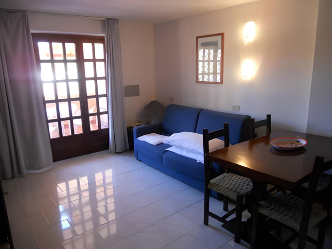 Bedroom 2, Residence Bougainvillae, Olbia-Tempio