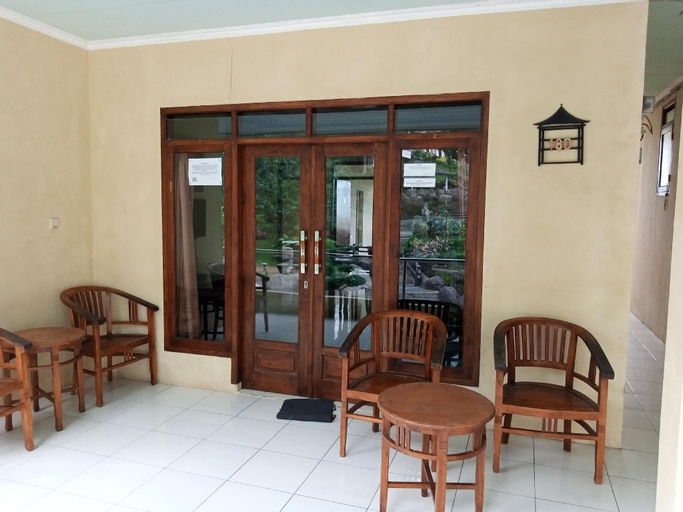 Dining Room 13