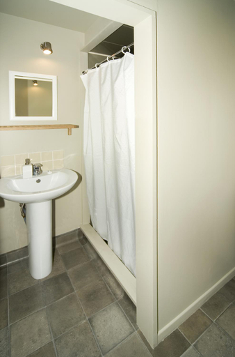 Bathroom 2, Mt Vernon, Christchurch