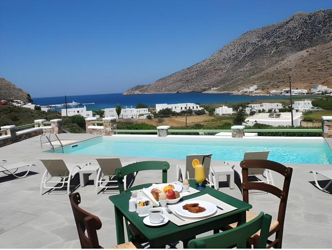Food & Drinks 5, Xerolithia, South Aegean