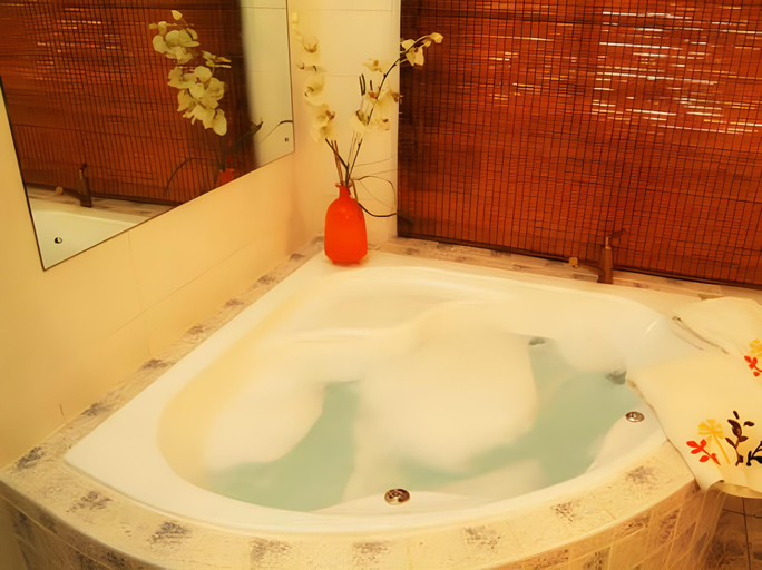 Bathroom 3, The Country Guesthouse, Cape Winelands