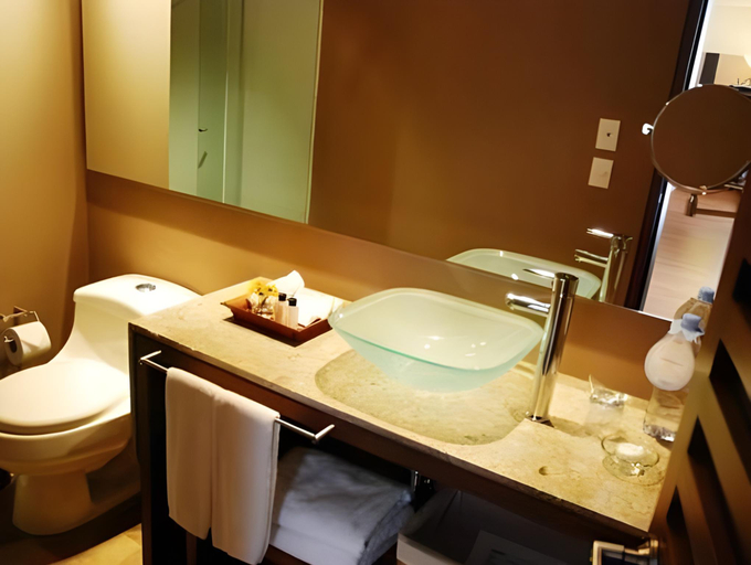 Bathroom 4, Hotel 84 DC, Santafé de Bogotá