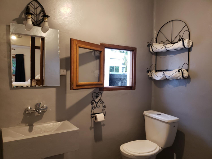 Bathroom 3, SATRANA HOTEL TAMATAVE, Atsinanana