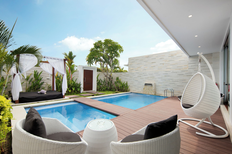 Swimming Pool 26