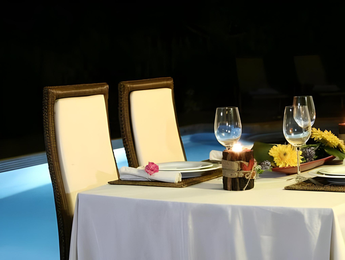 Food & Drinks 5, Villas Finesse By MENORCARENTALS, Baleares