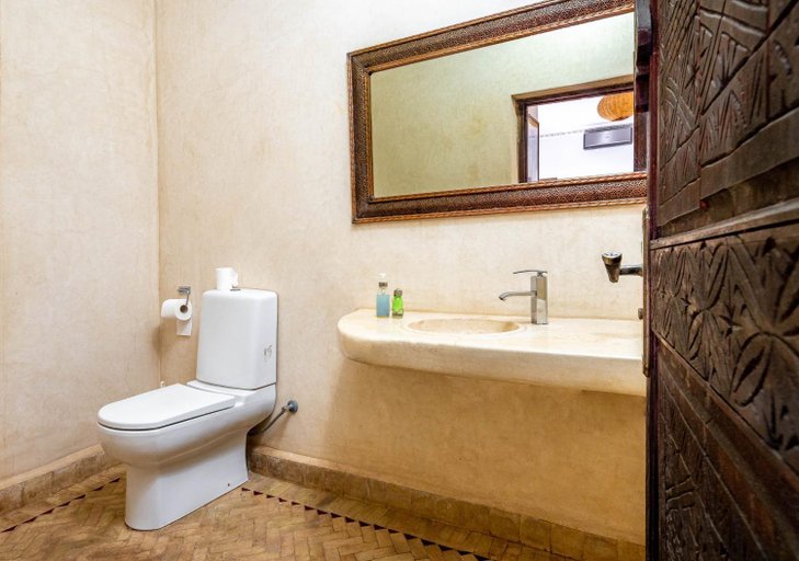 Bathroom 4, Kasbah Alili Hotel, Marrakech