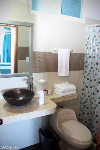 Bathroom 3, hotel 3 banderas Manzanillo del Mar, Cartagena de Indias