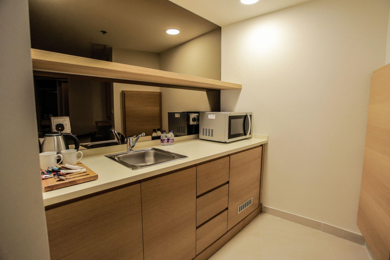 Bedroom 2, Coral Tower Hotel By Hansa, Wadi Essier