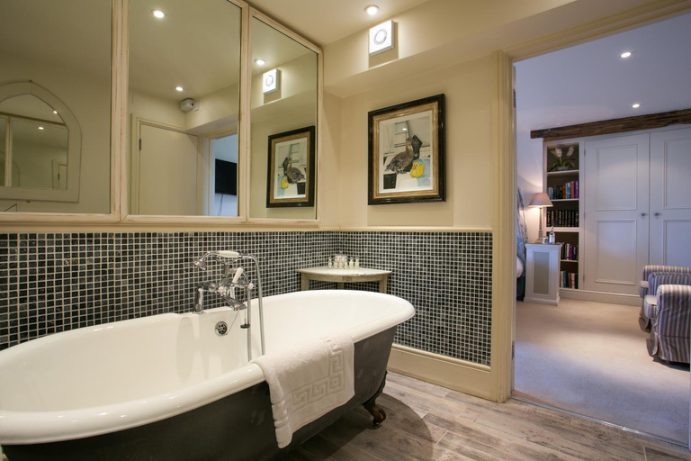 Bathroom 3, The Kingham Plough, Oxfordshire