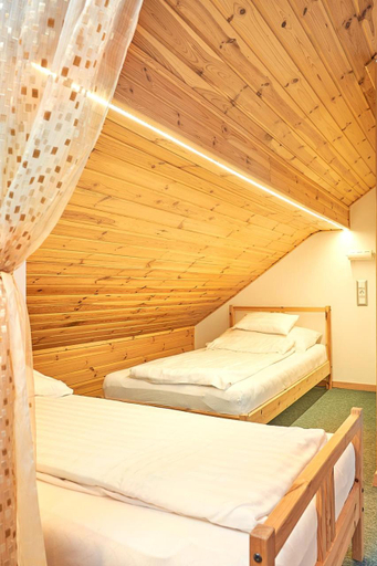 Others 4, Oazis Apartmanok, Mórahalm