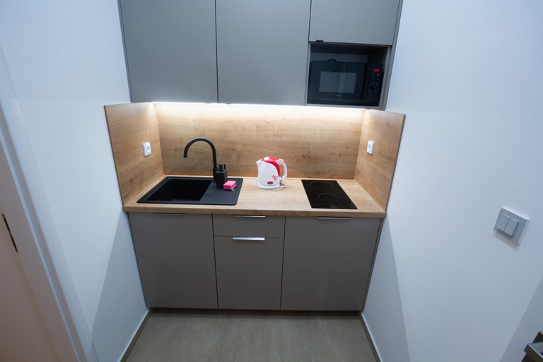 Others 5, Budget Apartment, Praha 2
