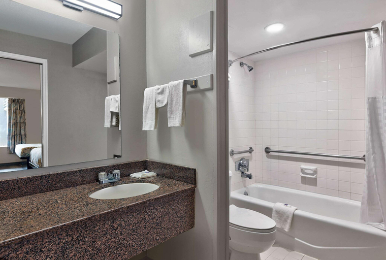 Bathroom 5, Motel 6 Mcdonough, Ga, Henry