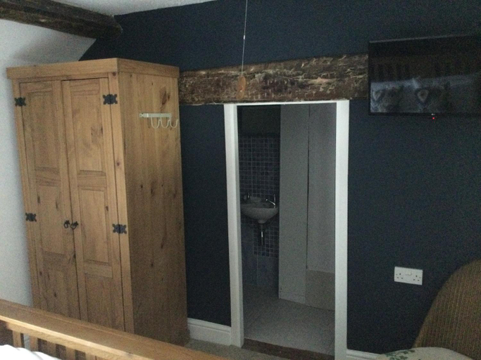 Others 3, The Smithy, Herefordshire