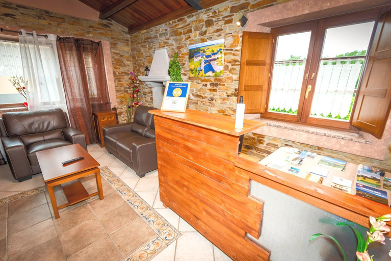 Public Area, Apartamentos Navalin, Asturias