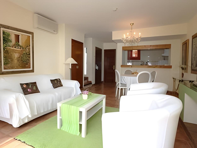 Bedroom 3, Aparthotel La Pergola, Baleares