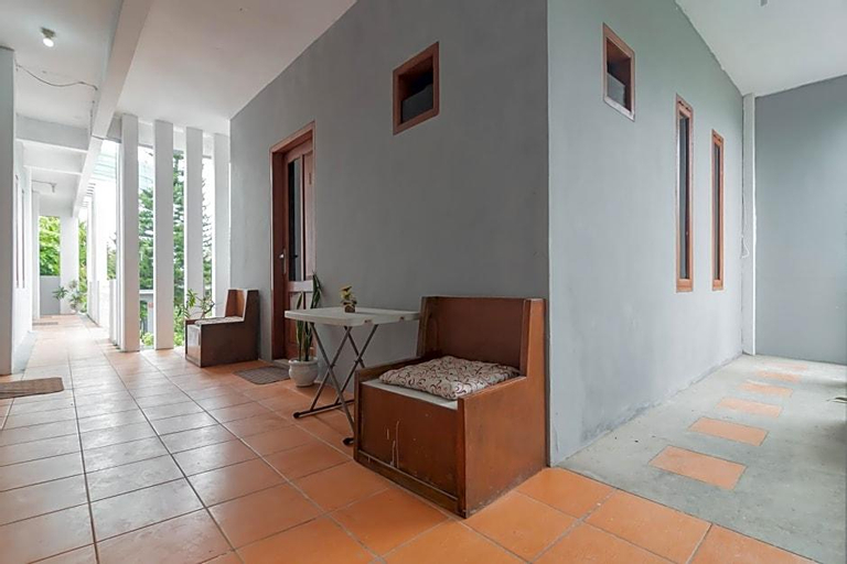 Others 5, Lembur Kiwari, Bandung