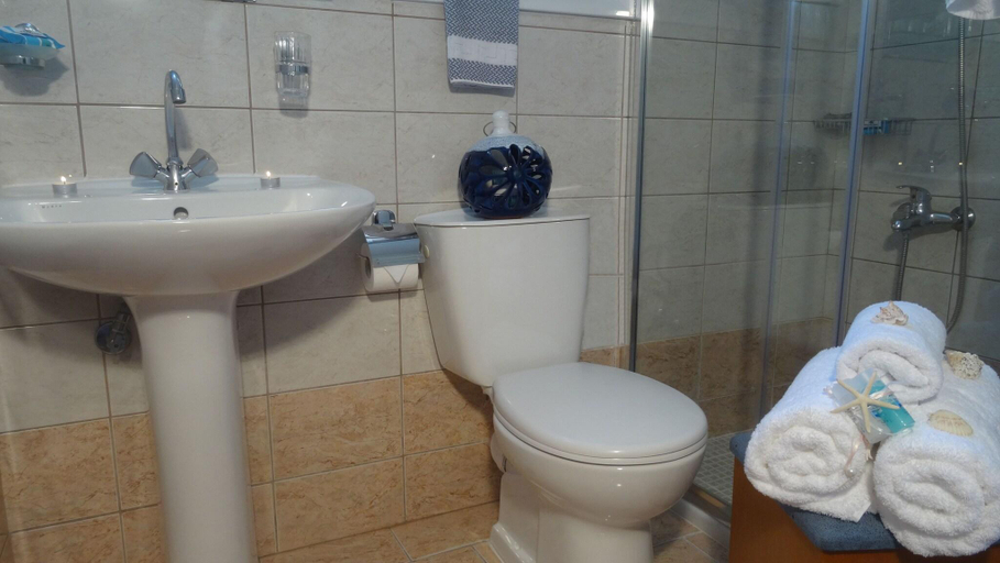 Bathroom 5, Despina , Central Macedonia