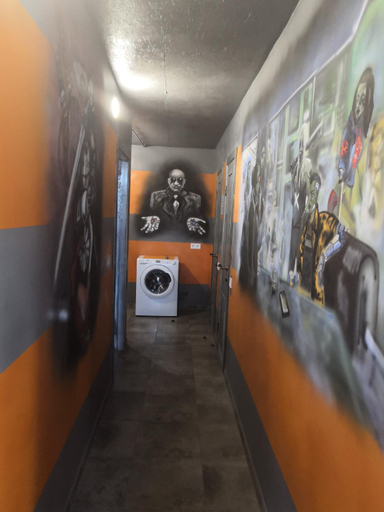 Others 2, Graffiti Mega City, Dniprovs'kyi