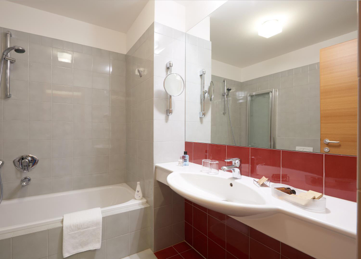 Bathroom, Hotel Marlet, Bolzano