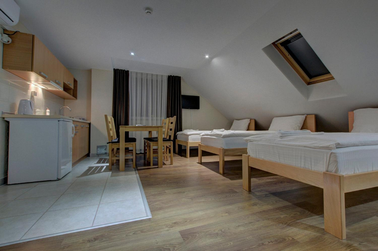 Bedroom 12