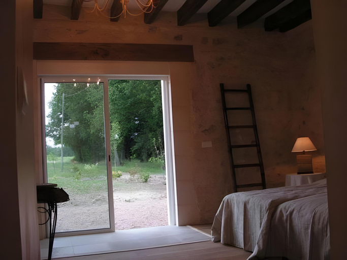 Bedroom, Les Pierres D'aurele Chambres d'Hotes, Loir-et-Cher