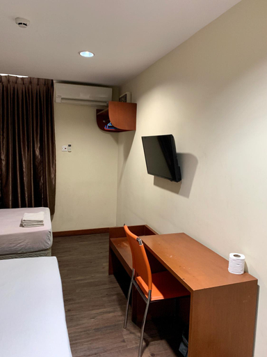 Bedroom, New Grand Hotel, Keningau