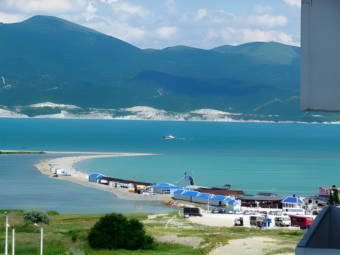 Surrounding environment, Апарт-отель Yuzhniy, Gelendzhik gorsovet