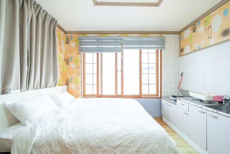 Bedroom, Solbit Pension in Yeongmok Port, Taean, Taean