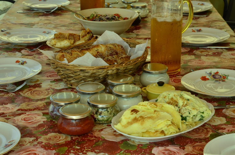 Food and beverages 3, HaBaronit, Marjaayoun