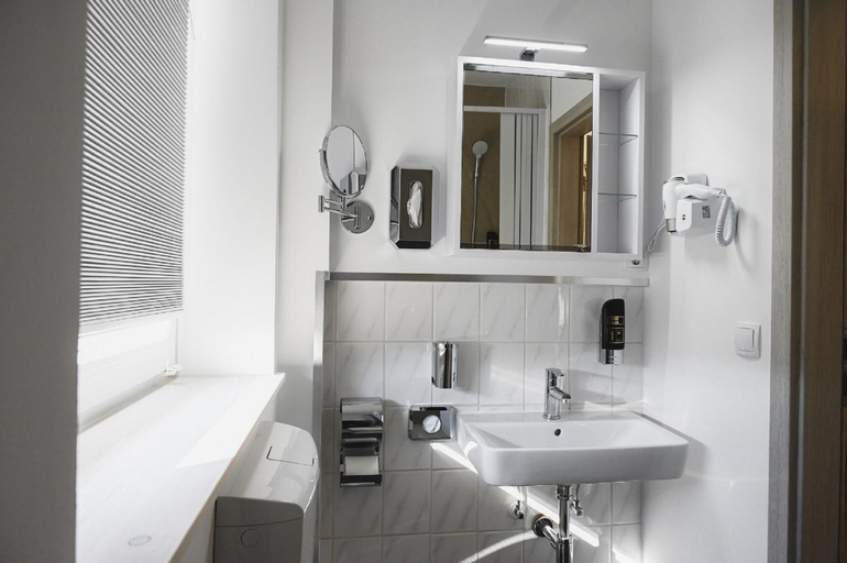 Bathroom 3, Pension Bayerwald mit Ferienwohnung, Regen