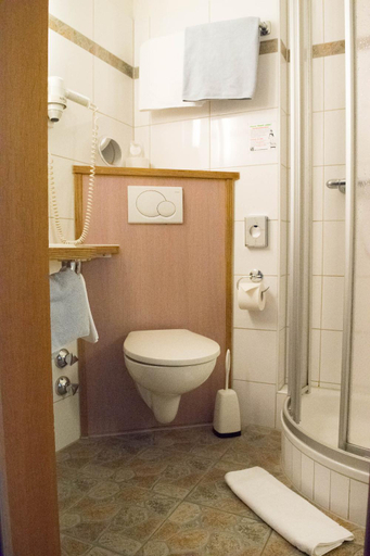 Bathroom 5, Hotel Postkutsche, Dortmund